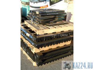 ,     KOMATSU 