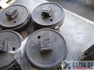 387-50400100   Kato HD1023 III, Kato HD820 