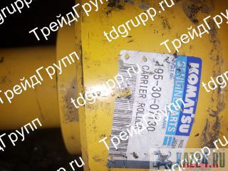 195-30-07130   (Carrier roller) Komatsu D375A 