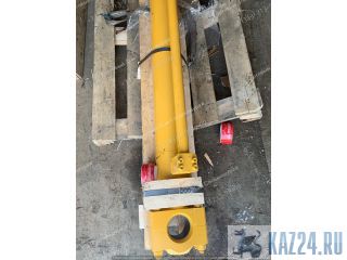   165-8633 Cat D9R  