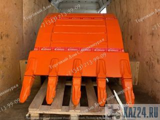    Hitachi ZX200  